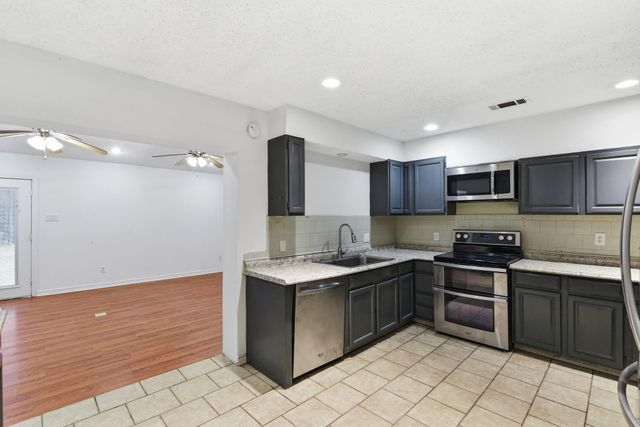 402 Anderson Road, Livingston, TX 77351