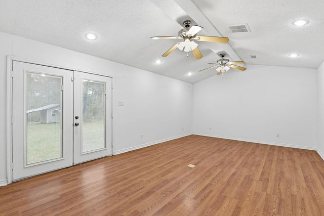 402 Anderson Road, Livingston, TX 77351