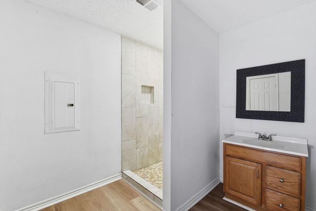 402 Anderson Road, Livingston, TX 77351