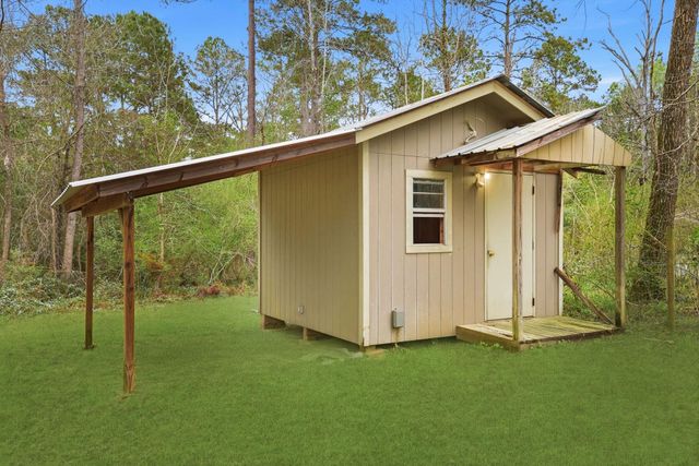 402 Anderson Road, Livingston, TX 77351