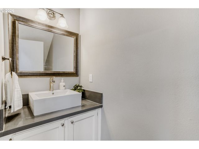 17474 Sw SARALA St, Beaverton, OR 97007