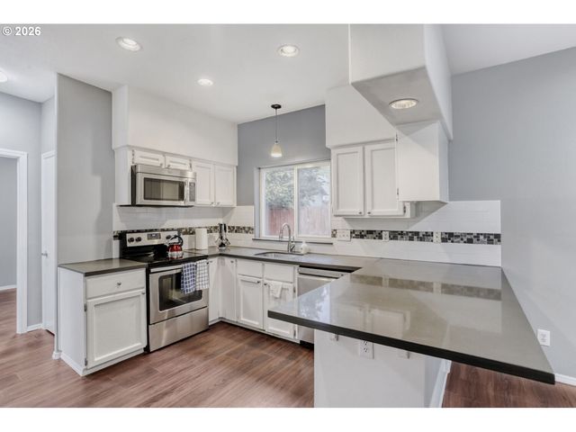 17474 Sw SARALA St, Beaverton, OR 97007