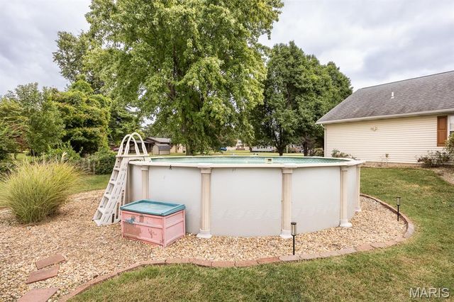 4121 Bruene Avenue, Pontoon Beach, IL 62040
