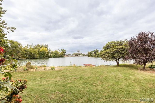 4121 Bruene Avenue, Pontoon Beach, IL 62040