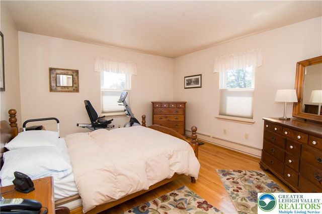 3316 Edinburgh Road, Allentown City, PA 18104