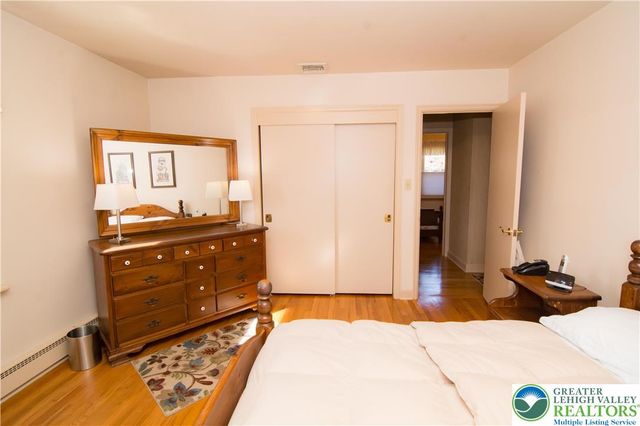3316 Edinburgh Road, Allentown City, PA 18104