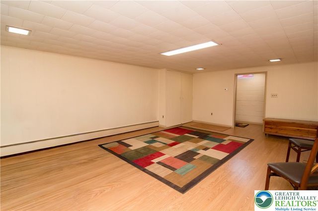 3316 Edinburgh Road, Allentown City, PA 18104