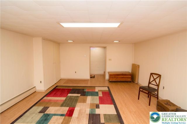 3316 Edinburgh Road, Allentown City, PA 18104