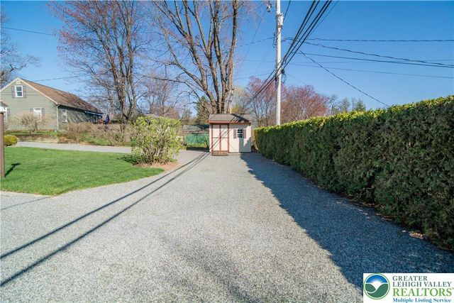 3316 Edinburgh Road, Allentown City, PA 18104