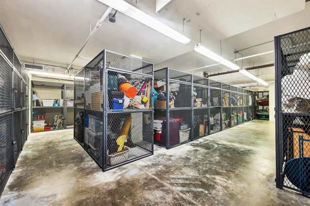 800 N TAMIAMI TRAIL 307, Sarasota, FL 34236