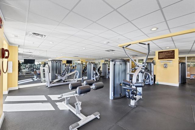 800 N TAMIAMI TRAIL 307, Sarasota, FL 34236