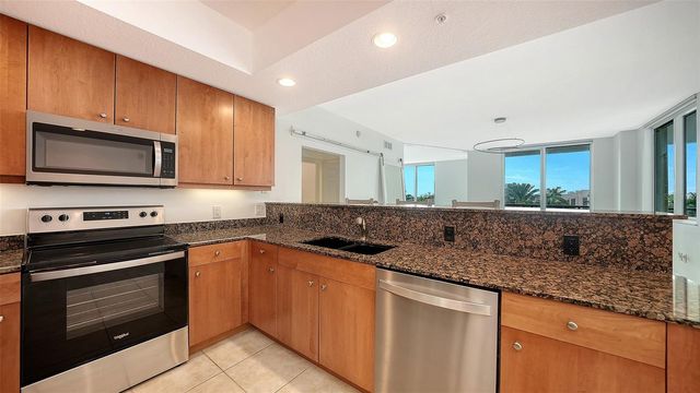 800 N TAMIAMI TRAIL 307, Sarasota, FL 34236