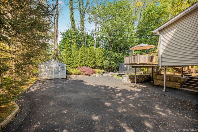 32 Chaucer Street, Hartsdale, NY 10530