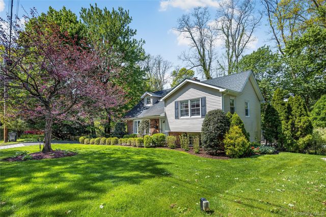 32 Chaucer Street, Hartsdale, NY 10530