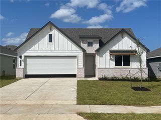 2302 Jeter Drive, Bryan, TX 77845