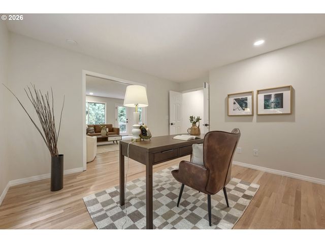 10708 Sw 11TH Dr, Portland, OR 97219