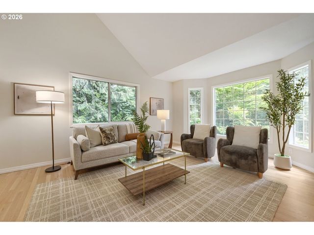 10708 Sw 11TH Dr, Portland, OR 97219