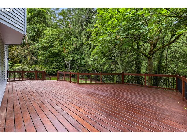 10708 Sw 11TH Dr, Portland, OR 97219