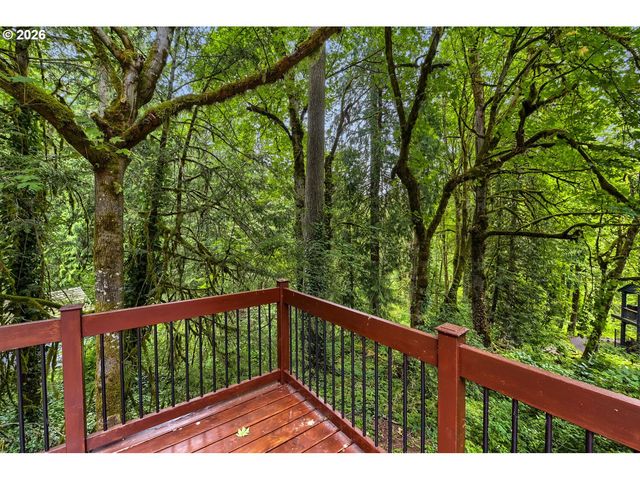 10708 Sw 11TH Dr, Portland, OR 97219