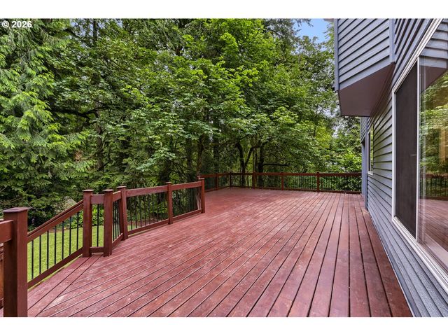 10708 Sw 11TH Dr, Portland, OR 97219