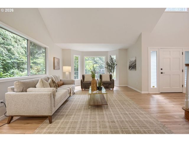 10708 Sw 11TH Dr, Portland, OR 97219