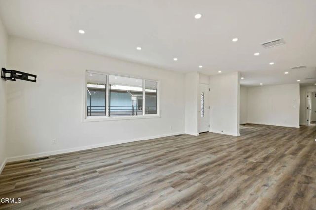 113 Camino Valverde 113, Camarillo, CA 93012