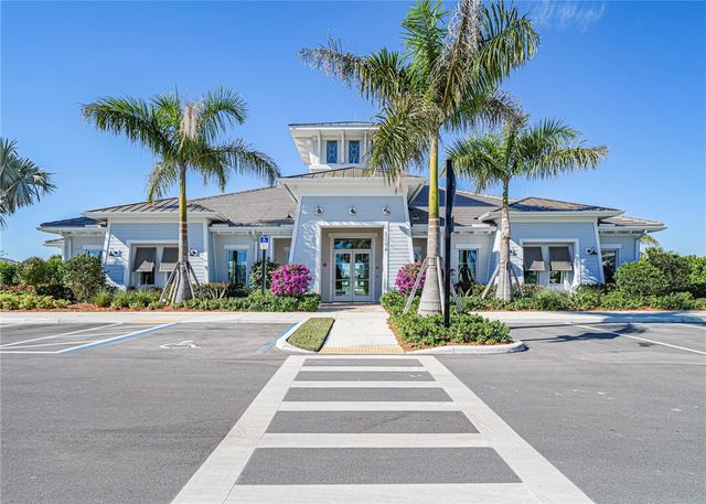 1447 Harper Way, Vero Beach, FL 32960