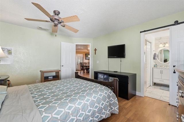 2207 WHISPERING MAPLE DRIVE, Orlando, FL 32837