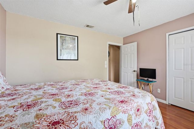 2207 WHISPERING MAPLE DRIVE, Orlando, FL 32837