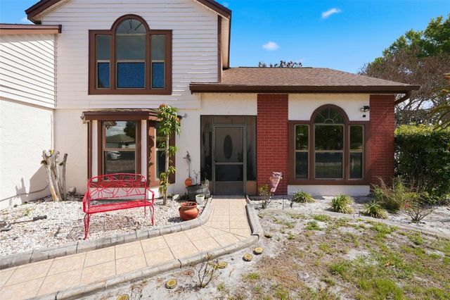 2207 WHISPERING MAPLE DRIVE, Orlando, FL 32837