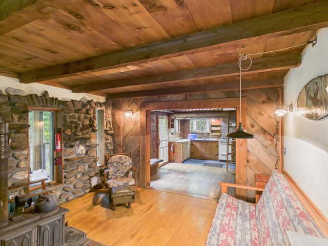 699 Kinsman Road, Grafton, NH 03240