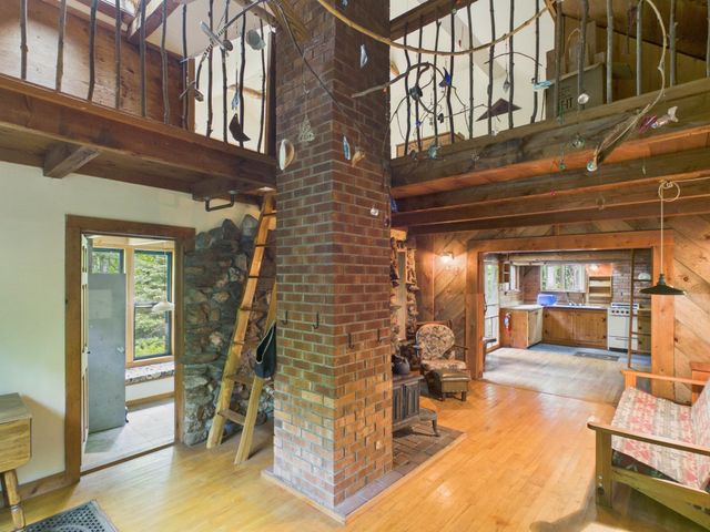 699 Kinsman Road, Grafton, NH 03240