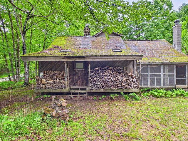 699 Kinsman Road, Grafton, NH 03240