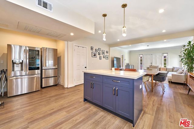 1404 S Van Ness Avenue, Los Angeles, CA 90019