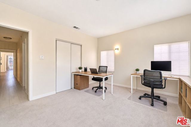 1404 S Van Ness Avenue, Los Angeles, CA 90019