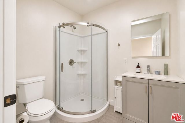 1404 S Van Ness Avenue, Los Angeles, CA 90019