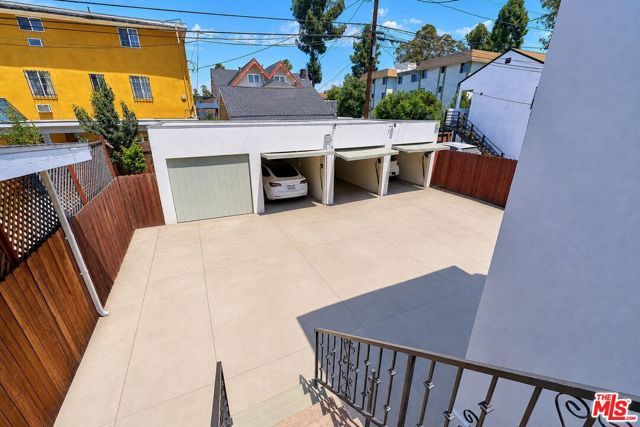 1404 S Van Ness Avenue, Los Angeles, CA 90019
