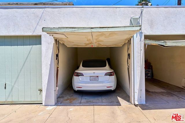 1404 S Van Ness Avenue, Los Angeles, CA 90019