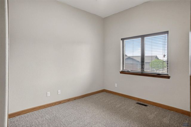 310 DUNBAR CT, Rapid City, SD 57701