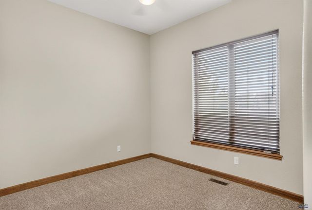 310 DUNBAR CT, Rapid City, SD 57701