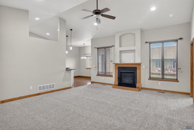 310 DUNBAR CT, Rapid City, SD 57701