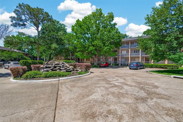 6547 Bayou Glen Road, Houston, TX 77057