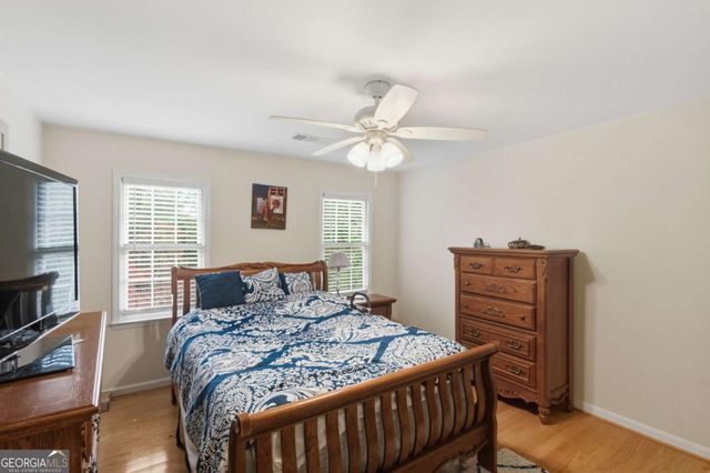 9156 Branch Valley Way, Roswell, GA 30076