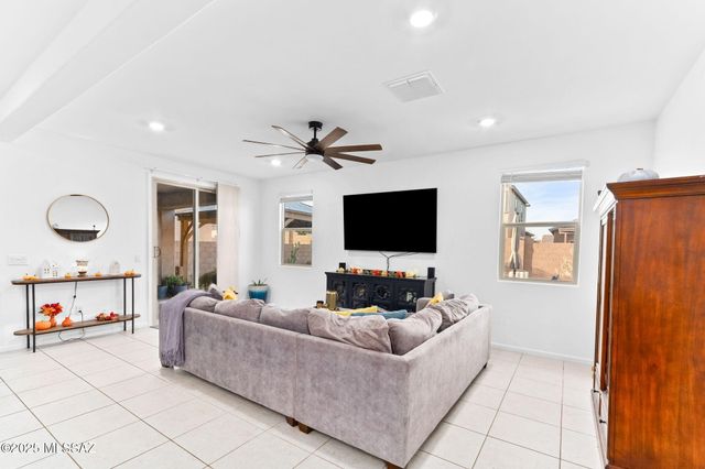 646 W Calle El Teclado, Sahuarita, AZ 85629