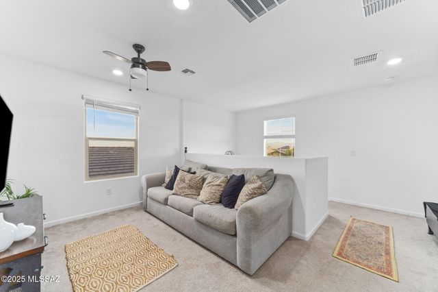 646 W Calle El Teclado, Sahuarita, AZ 85629