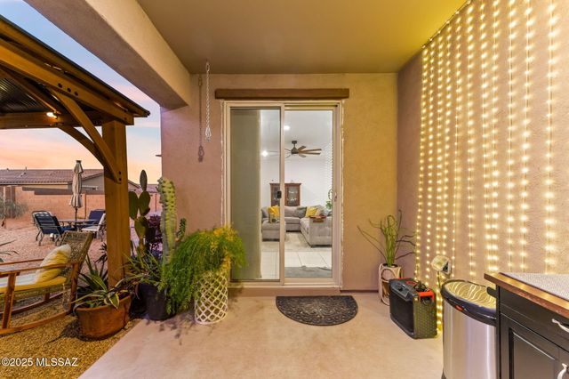 646 W Calle El Teclado, Sahuarita, AZ 85629