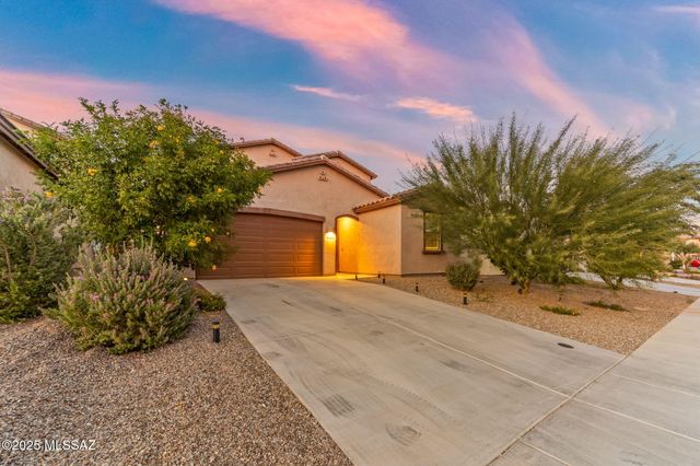 646 W Calle El Teclado, Sahuarita, AZ 85629