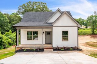 113 N Spencer Street, Duncan, SC 29334
