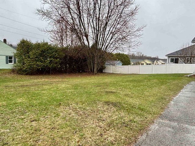 413 Elm Street, Derby, VT 05830