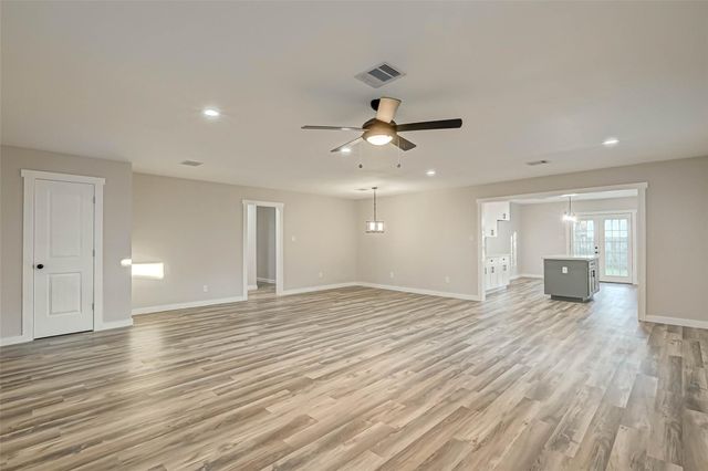 2111 Nina Lee Lane, Houston, TX 77018